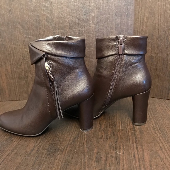 IMPO boots 5 inches high. Excellent condition. - Picture 2 of 3